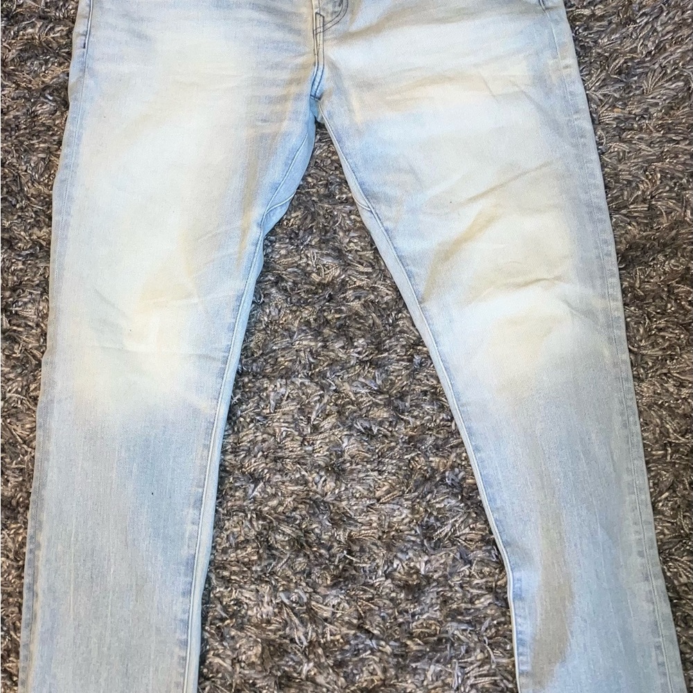 American Eagle Outfitters Light Wash Skinny Jeans